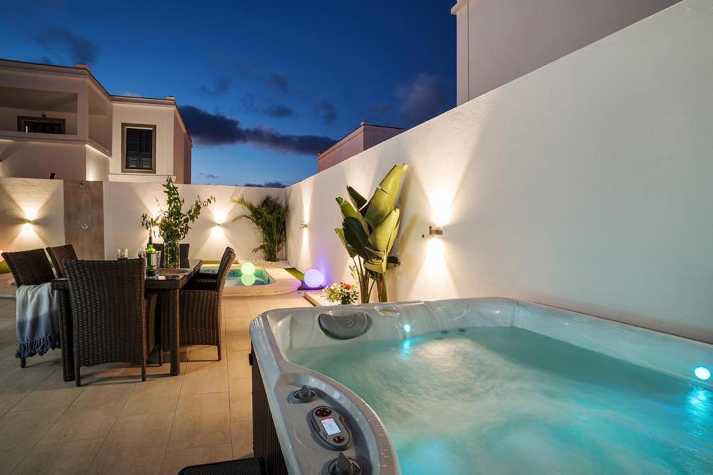 Villa Palmera Jacuzzi Yaiza  Luaran gambar